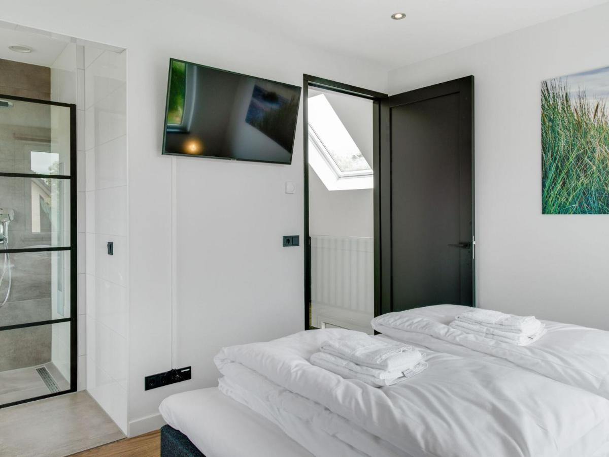 Gorgeous Holiday Home In Texel With Sauna Westermient Exteriör bild